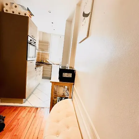 Apartment Cosy Avec Vue Tour Eiffel Paris