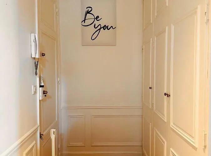 아파트 Cosy Avec Vue Tour Eiffel 파리